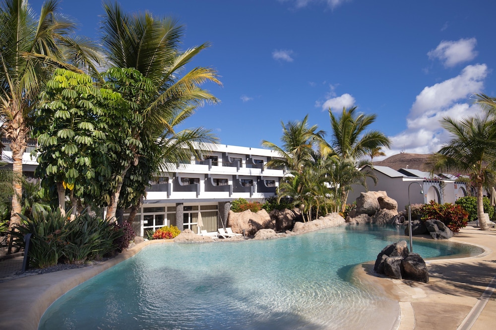R2 Romantic Fantasia Dreams & Suites Hotel – Adults Only - All inclusive — Main photo in Tarajalejo, Canary Islands
