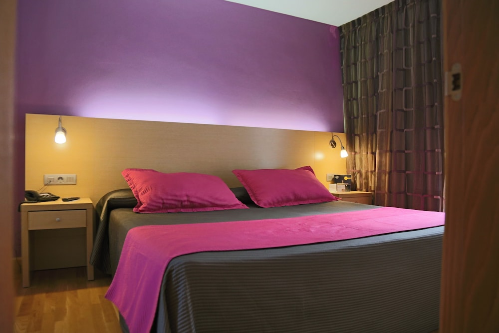 R2 Romantic Fantasia Dreams & Suites Hotel – Adults Only - All inclusive — Hotel rooms in Tarajalejo, Canary Islands