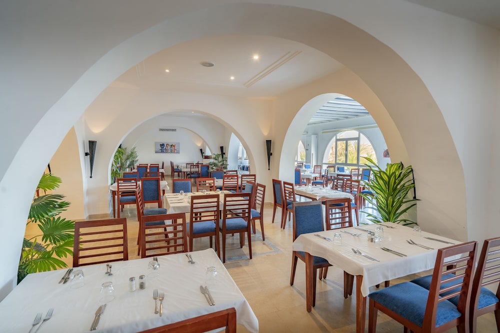 Mediterranee Hammamet - Families and Couples Only — Restaurant & bars in Hammamet, Nabeul