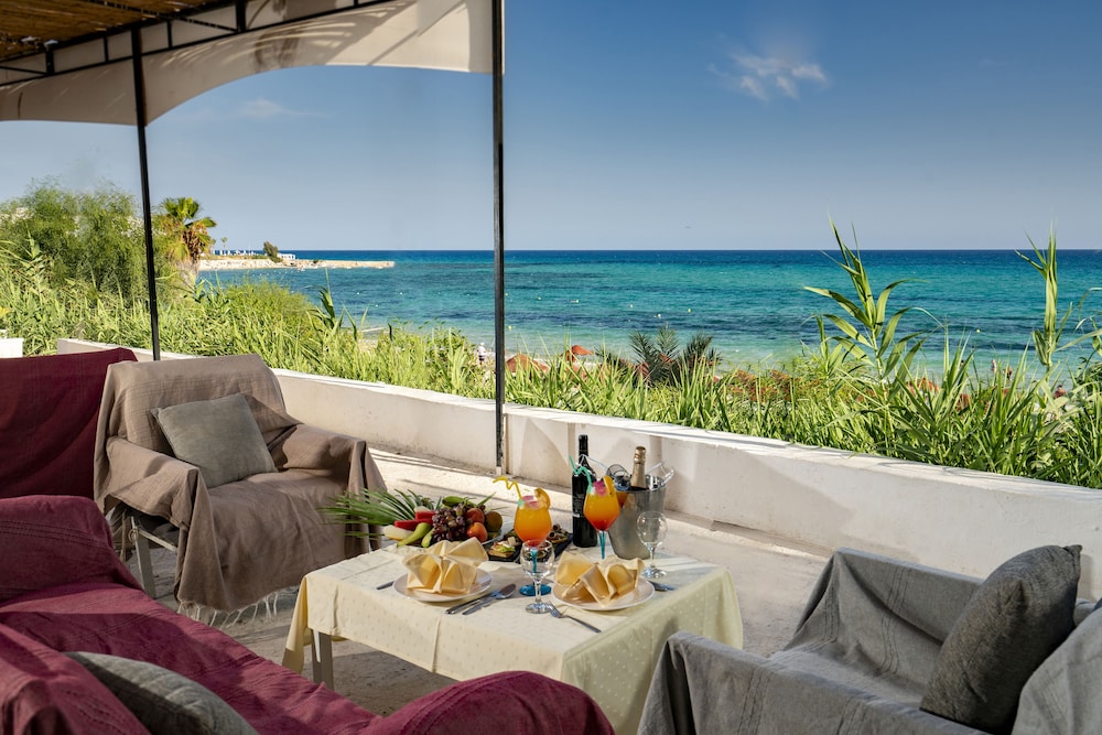Mediterranee Hammamet - Families and Couples Only — Beach in Hammamet, Nabeul