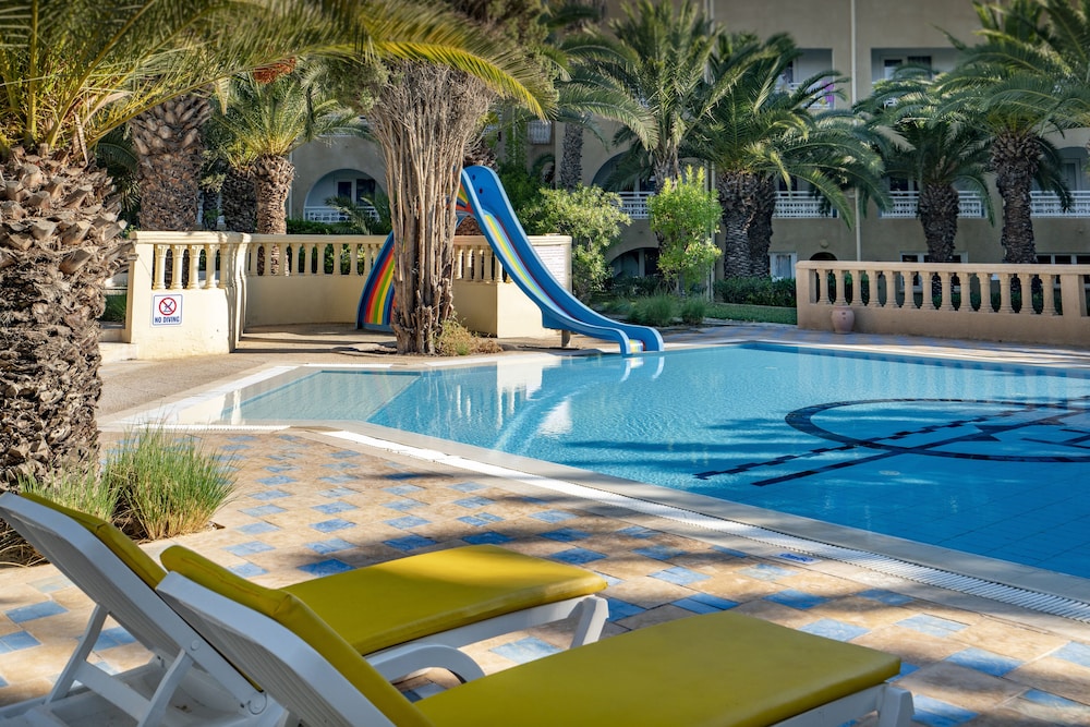 Mediterranee Hammamet - Families and Couples Only — Swimming pool in Hammamet, Nabeul