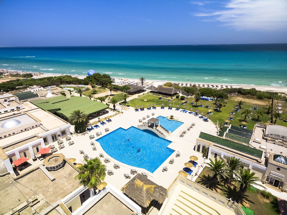 El Borj Hotel