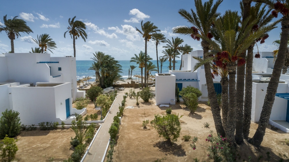 Hari Club Beach Resort — Beach in Aghir, Medenine