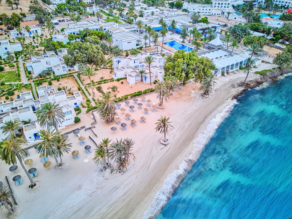 Hari Club Beach Resort — Beach in Aghir, Medenine