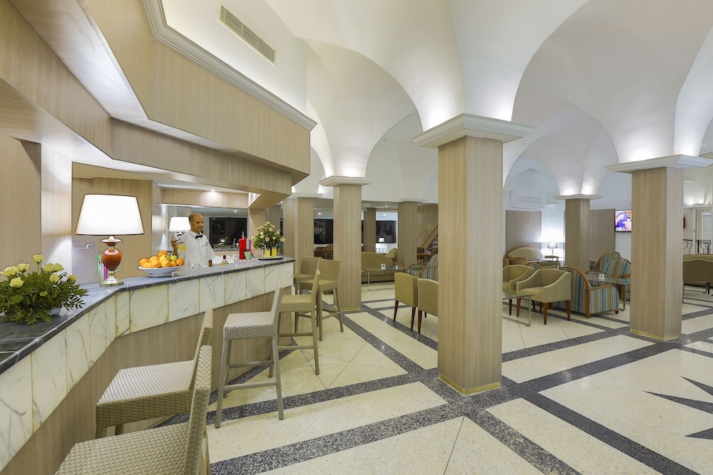 Hari Club Beach Resort — Restaurant & bars in Aghir, Medenine