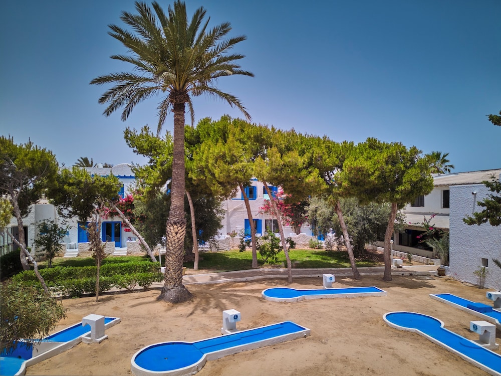 Hari Club Beach Resort — Sports & recreation in Aghir, Medenine