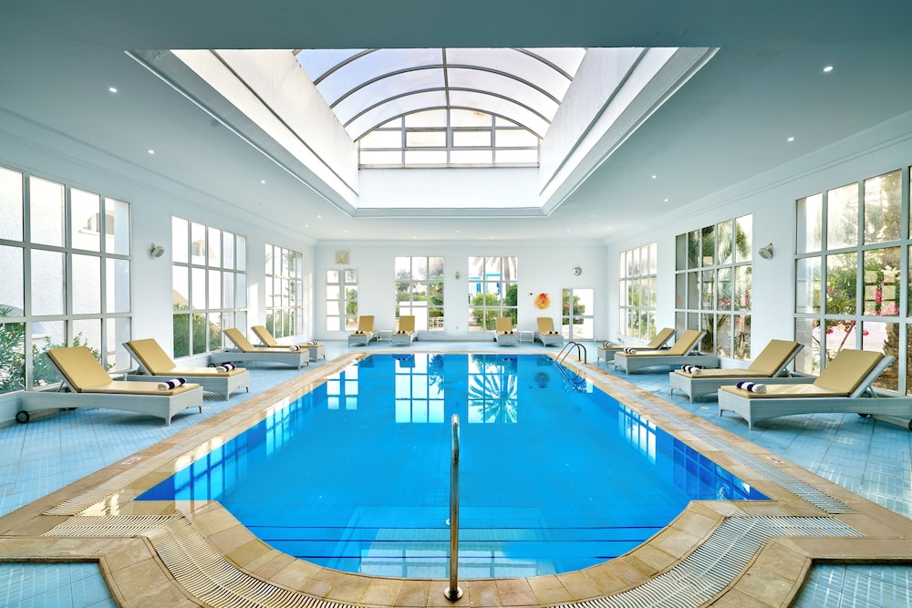 Hari Club Beach Resort — Swimming pool in Aghir, Medenine