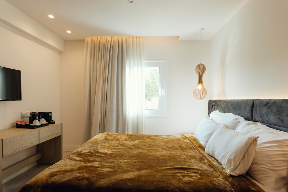 Melissi Beach Hotel & Spa — Hotel rooms in Ayia Napa, Famagusta Region