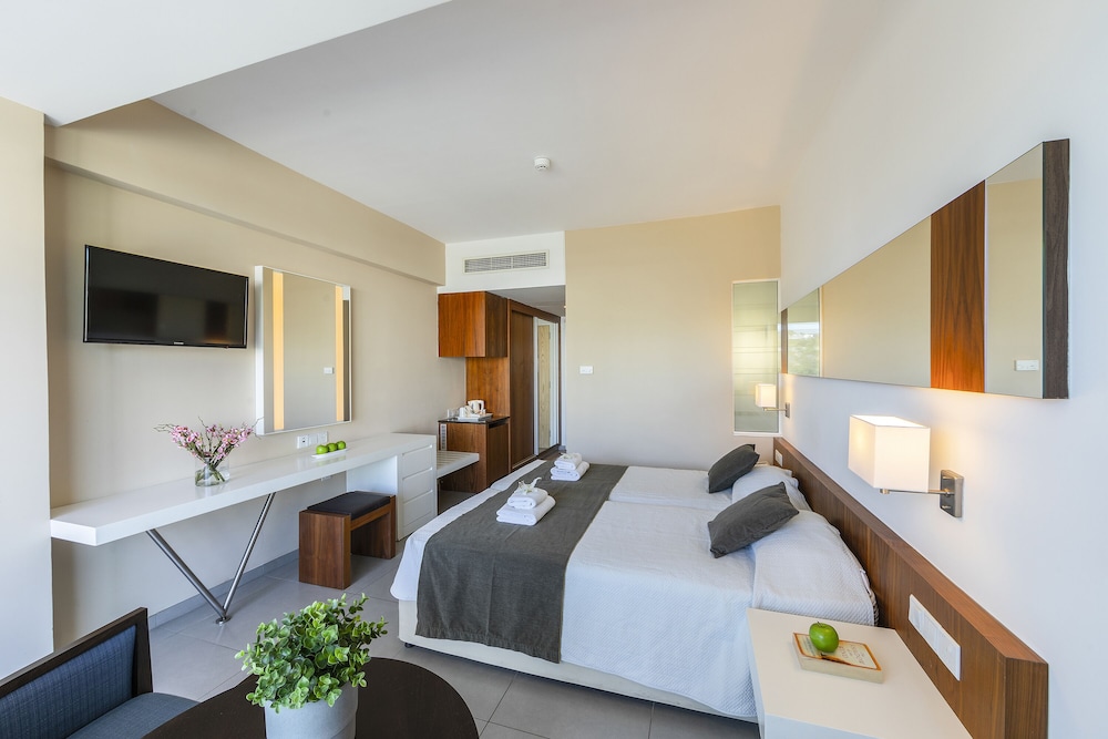 Melissi Beach Hotel & Spa — Hotel rooms in Ayia Napa, Famagusta Region
