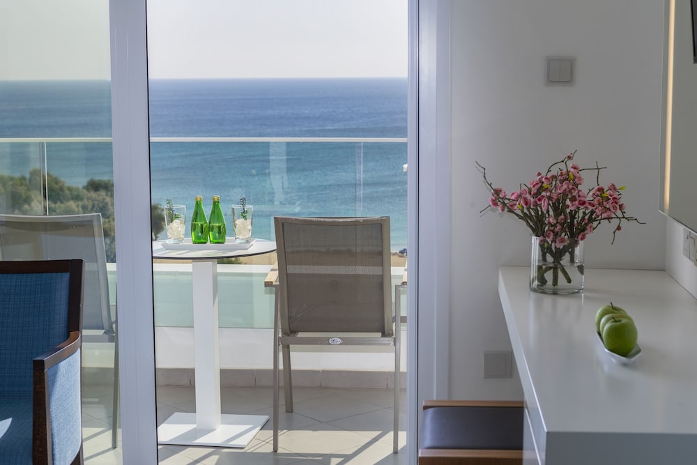 Melissi Beach Hotel & Spa — Hotel rooms in Ayia Napa, Famagusta Region
