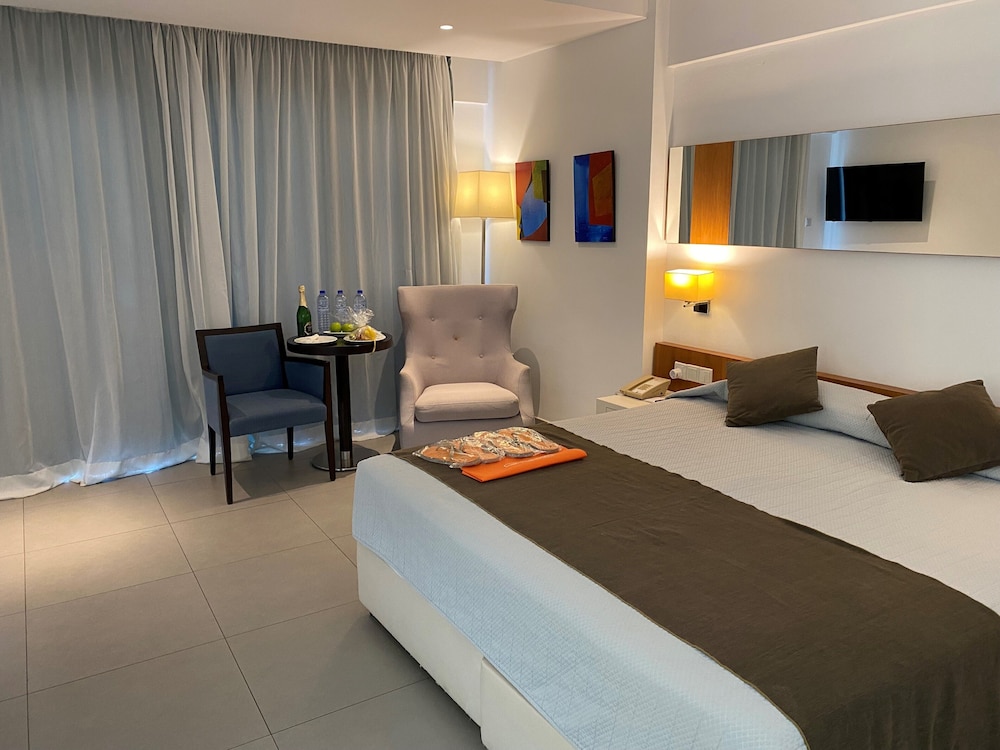 Melissi Beach Hotel & Spa — Hotel rooms in Ayia Napa, Famagusta Region
