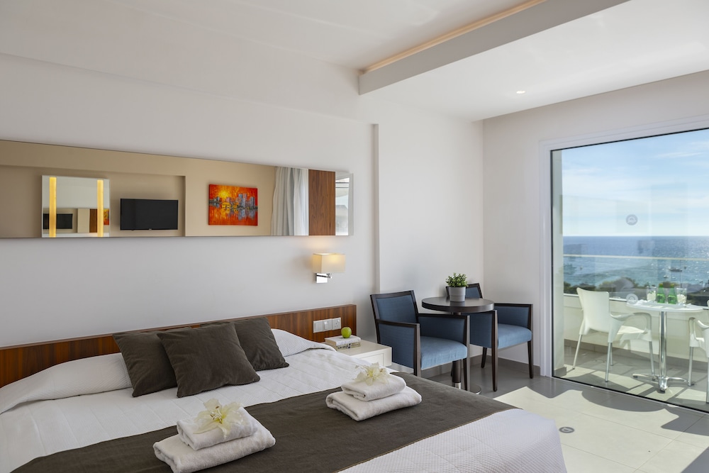 Melissi Beach Hotel & Spa — Hotel rooms in Ayia Napa, Famagusta Region