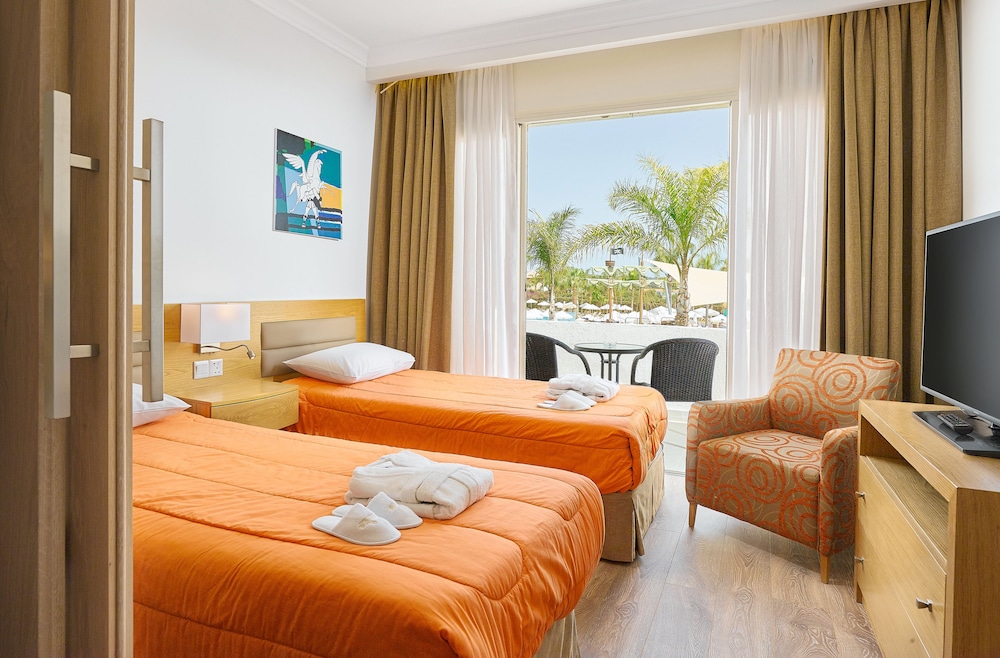 Olympic Lagoon Resort - Ayia Napa — Hotel rooms in Ayia Napa, Famagusta Region