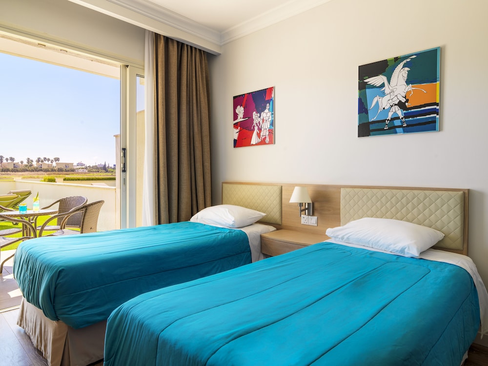 Olympic Lagoon Resort - Ayia Napa — Hotel rooms in Ayia Napa, Famagusta Region