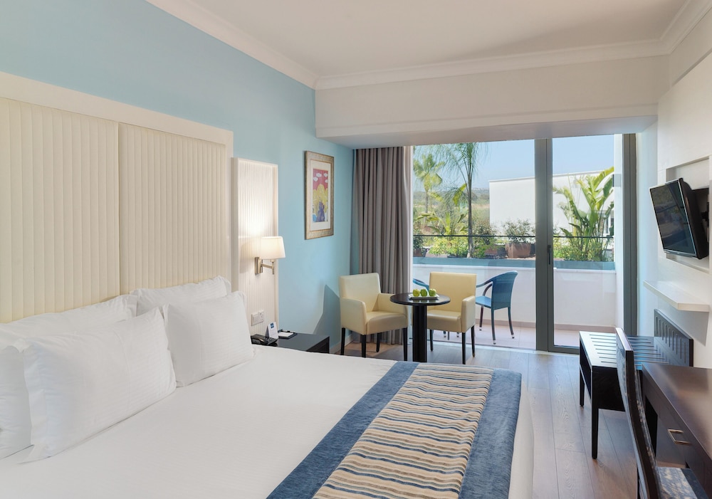 Olympic Lagoon Resort - Ayia Napa — Hotel rooms in Ayia Napa, Famagusta Region