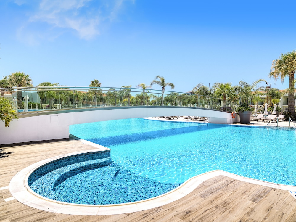 Olympic Lagoon Resort - Ayia Napa — Swimming pool in Ayia Napa, Famagusta Region