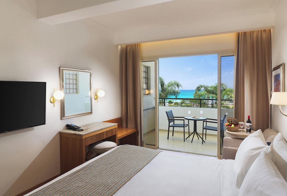 Olympic Lagoon Resort - Ayia Napa — Hotel rooms in Ayia Napa, Famagusta Region