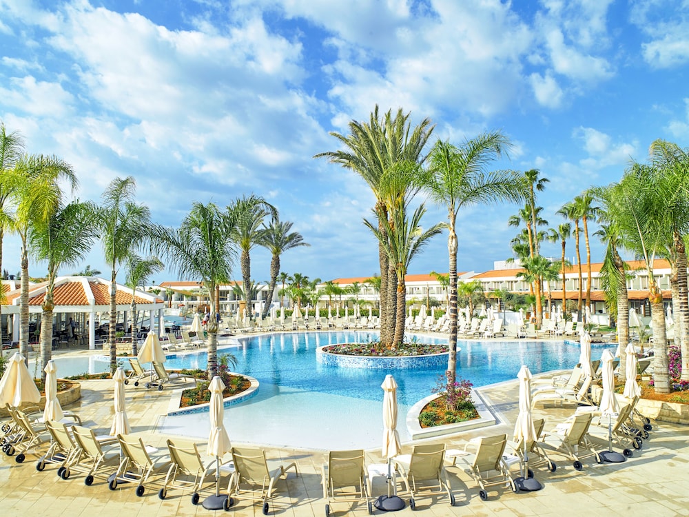 Olympic Lagoon Resort - Ayia Napa — Swimming pool in Ayia Napa, Famagusta Region