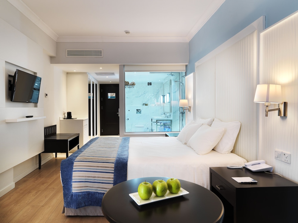 Olympic Lagoon Resort - Ayia Napa — Hotel rooms in Ayia Napa, Famagusta Region
