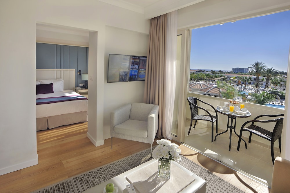 Olympic Lagoon Resort - Ayia Napa — Hotel rooms in Ayia Napa, Famagusta Region