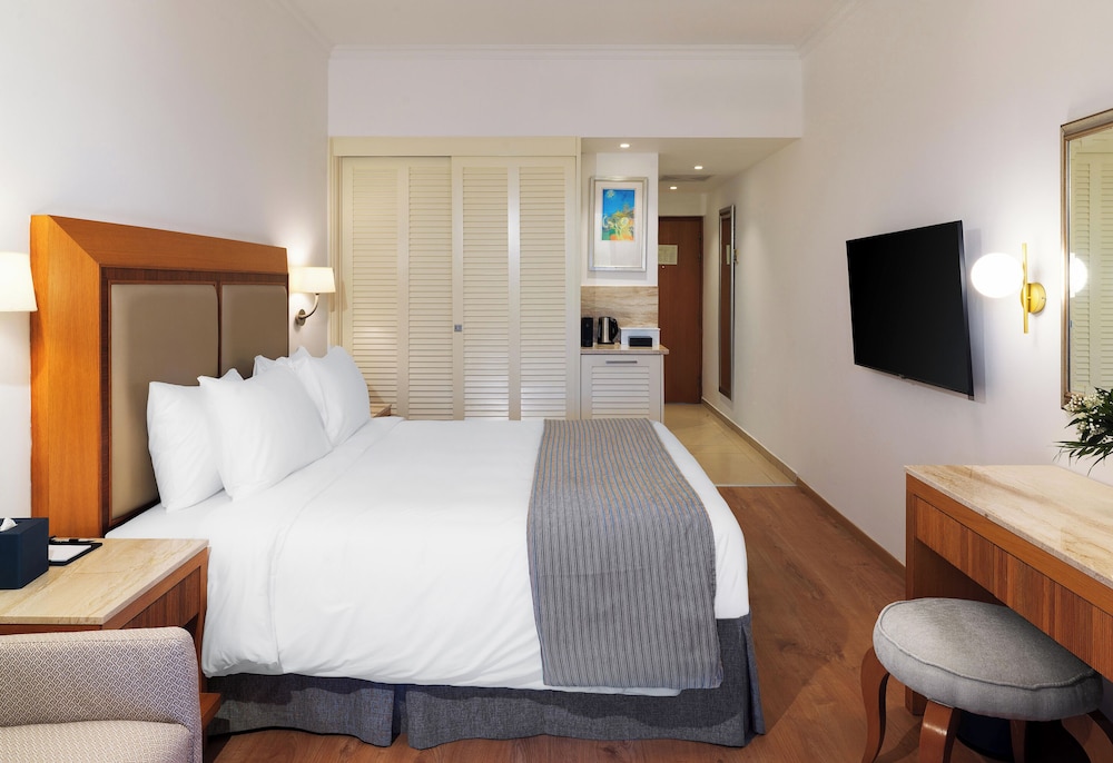Olympic Lagoon Resort - Ayia Napa — Hotel rooms in Ayia Napa, Famagusta Region
