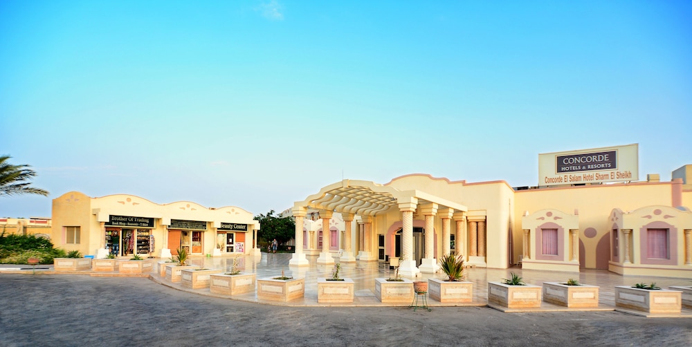 Concorde El Salam Hotel Sharm El Sheikh Sport Hotel — Hotel building in Sharm El Sheikh, Red Sea