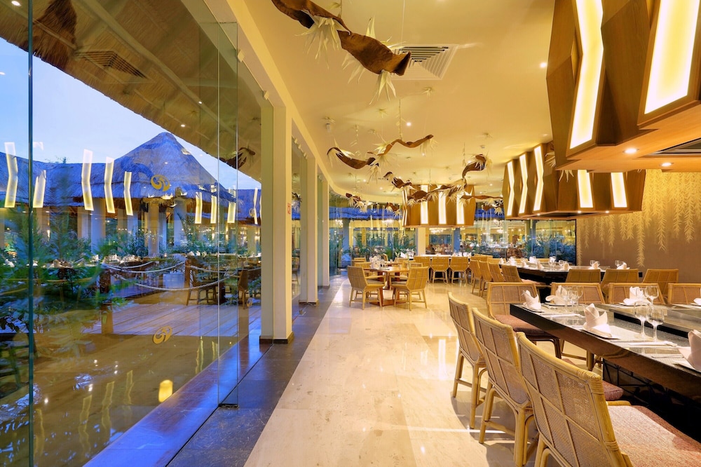 Grand Palladium Kantenah Resort & Spa All Inclusive — Restaurant & bars in Xetna, Quintana Roo