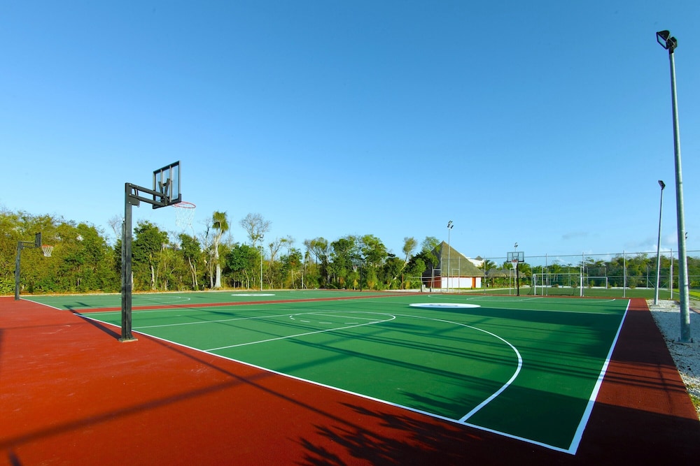 Grand Palladium Kantenah Resort & Spa All Inclusive — Sports & recreation in Xetna, Quintana Roo