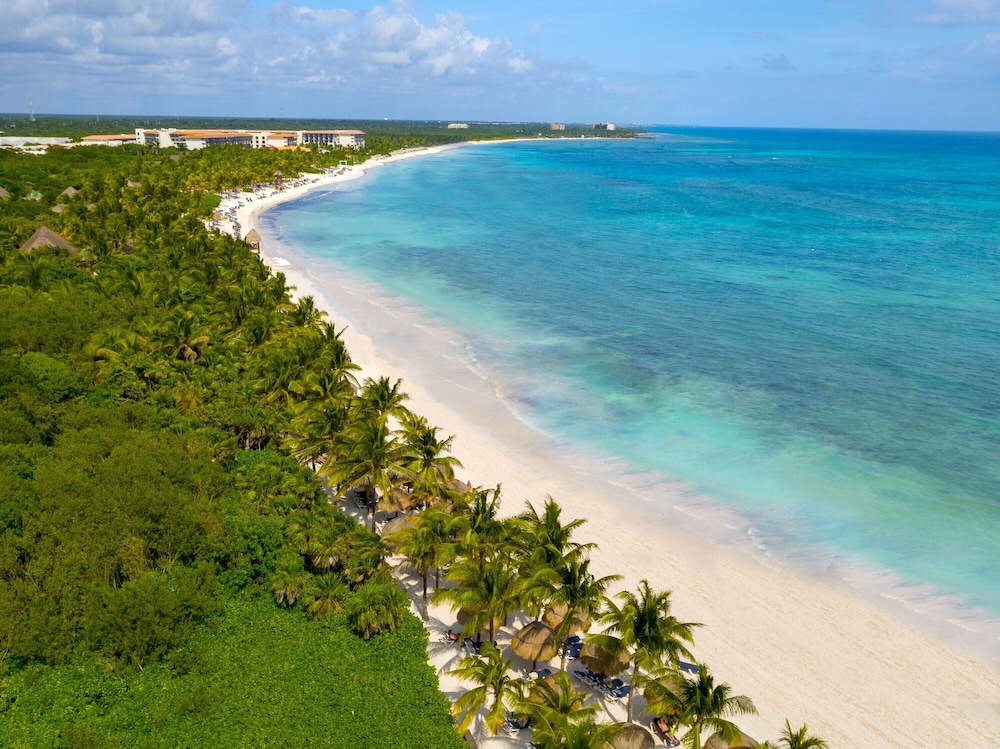 Grand Palladium Kantenah Resort & Spa All Inclusive — Beach in Xetna, Quintana Roo