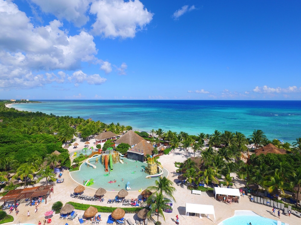 Grand Palladium Kantenah Resort & Spa All Inclusive — Beach in Xetna, Quintana Roo