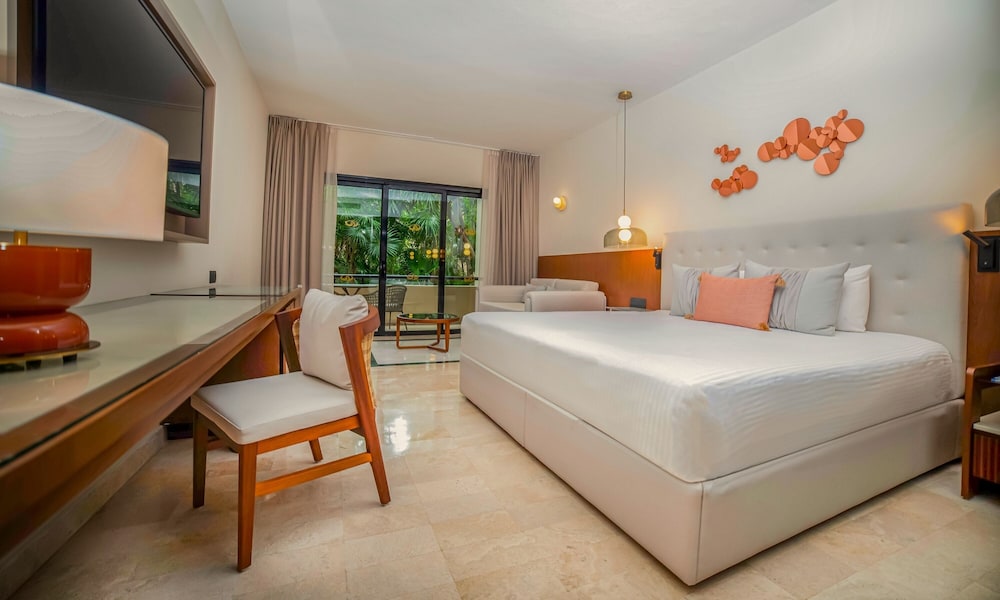 Grand Palladium Kantenah Resort & Spa All Inclusive — Hotel rooms in Xetna, Quintana Roo
