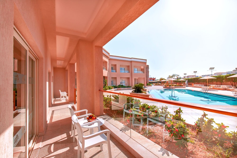 Pickalbatros Aqua Blu Sharm El Sheikh — Swimming pool in Sharm El Sheikh, Red Sea