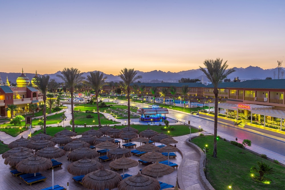 Pickalbatros Aqua Blu Sharm El Sheikh — Restaurant & bars in Sharm El Sheikh, Red Sea