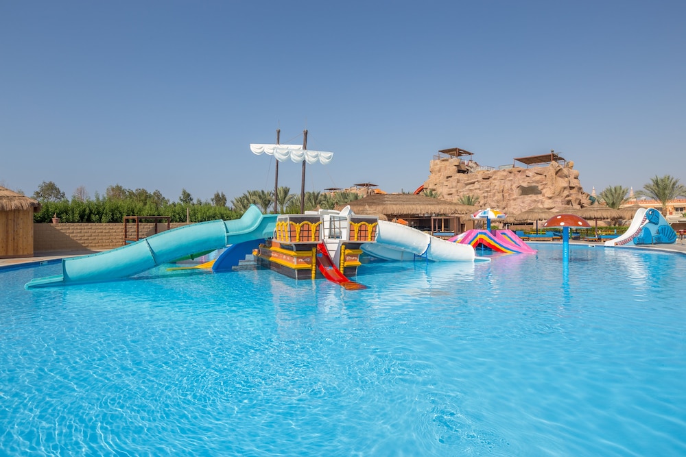 Pickalbatros Aqua Blu Sharm El Sheikh — Swimming pool in Sharm El Sheikh, Red Sea