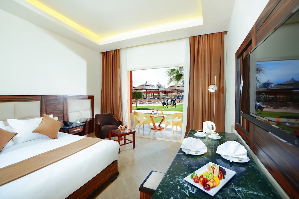 Pickalbatros Aqua Blu Sharm El Sheikh — Hotel rooms in Sharm El Sheikh, Red Sea