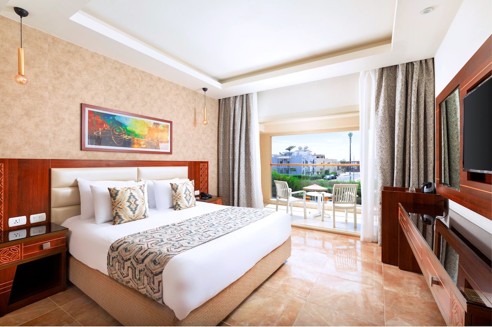 Pickalbatros Aqua Blu Sharm El Sheikh — Hotel rooms in Sharm El Sheikh, Red Sea