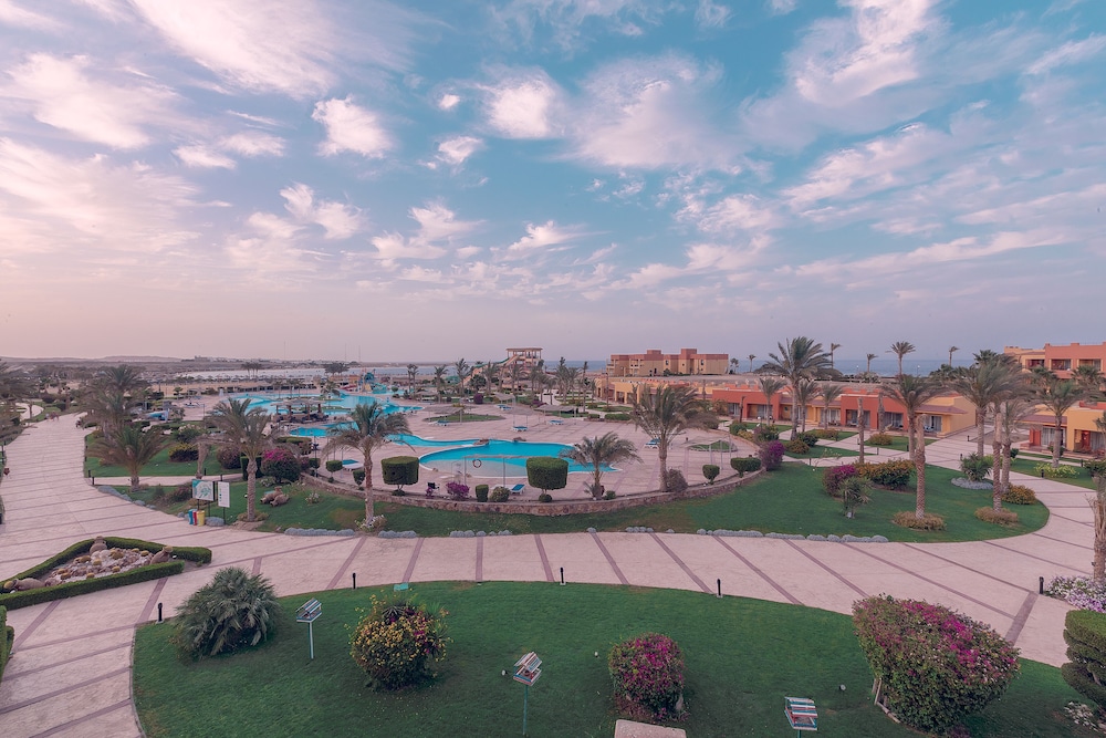 Malikia Resort Abu Dabbab — Hotel rooms in Marsa Alam, Red Sea