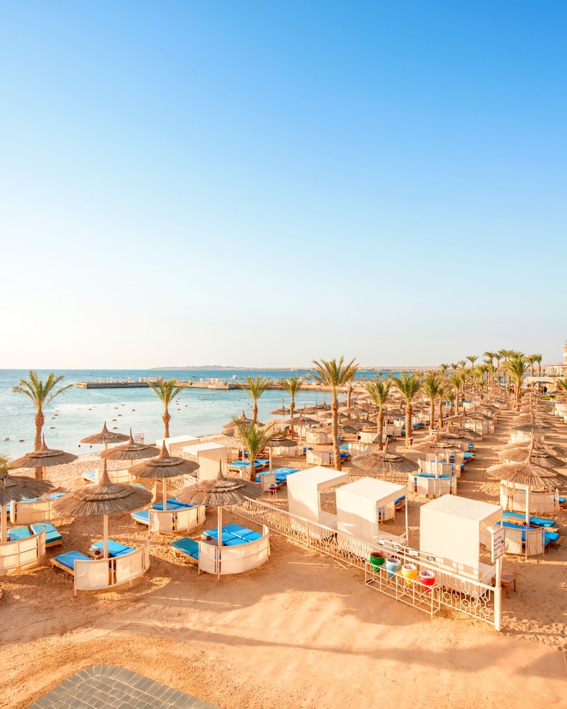 Pickalbatros Aqua Park Resort - Hurghada - All inclusive — Beach in Hurghada, Red Sea
