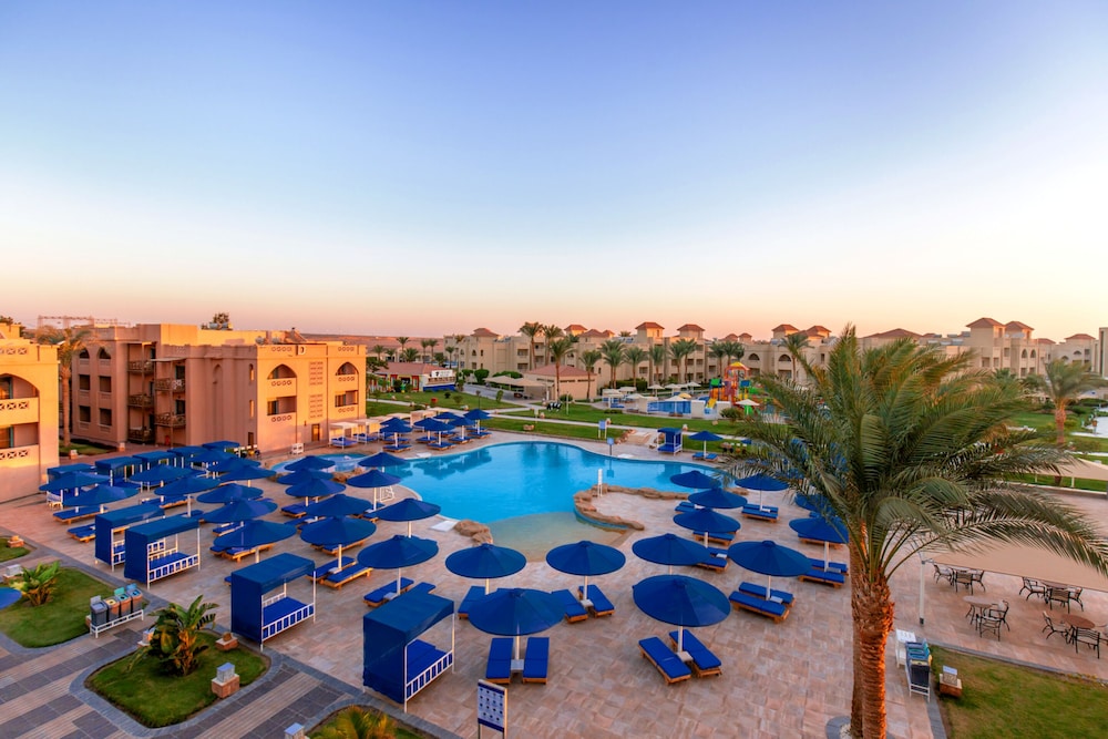 Pickalbatros Aqua Park Resort - Hurghada - All inclusive — Swimming pool in Hurghada, Red Sea