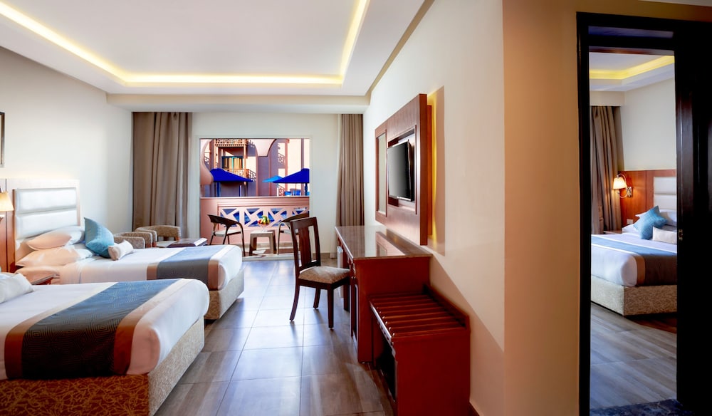 Pickalbatros Aqua Park Resort - Hurghada - All inclusive — Hotel rooms in Hurghada, Red Sea