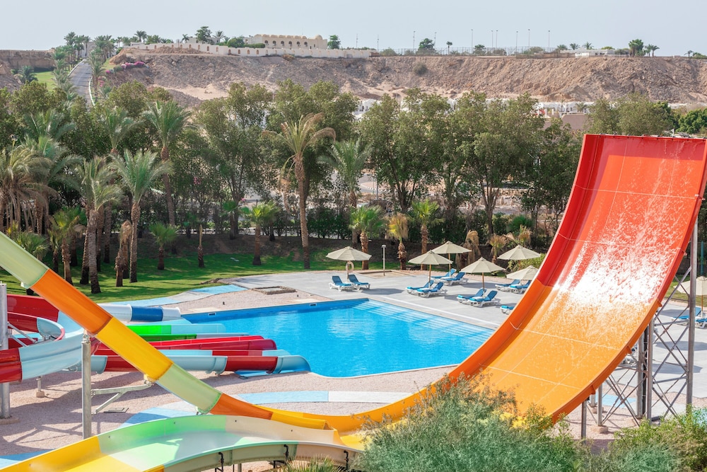 Xperience Kiroseiz Parkland Resort — Swimming pool in Sharm El Sheikh, Red Sea