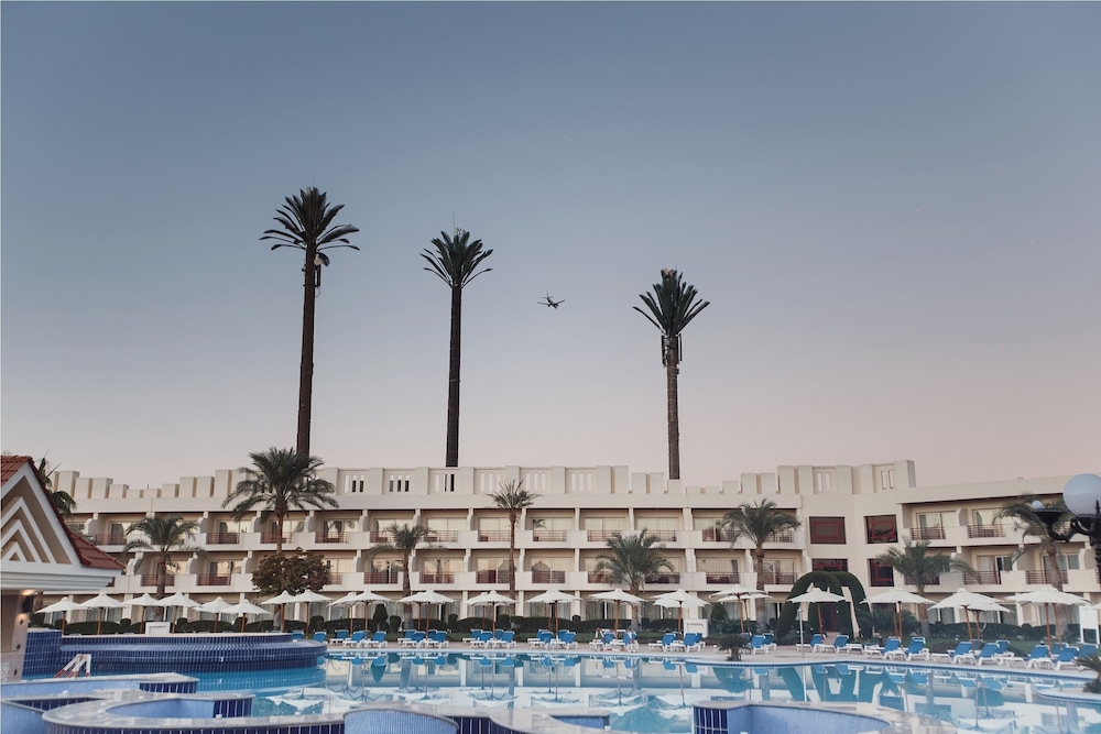 Xperience Kiroseiz Parkland Resort — Swimming pool in Sharm El Sheikh, Red Sea