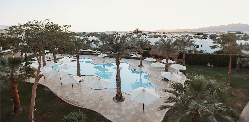 Xperience Kiroseiz Parkland Resort — Swimming pool in Sharm El Sheikh, Red Sea