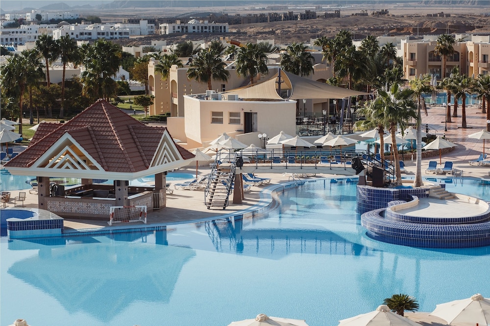 Xperience Kiroseiz Parkland Resort — Swimming pool in Sharm El Sheikh, Red Sea