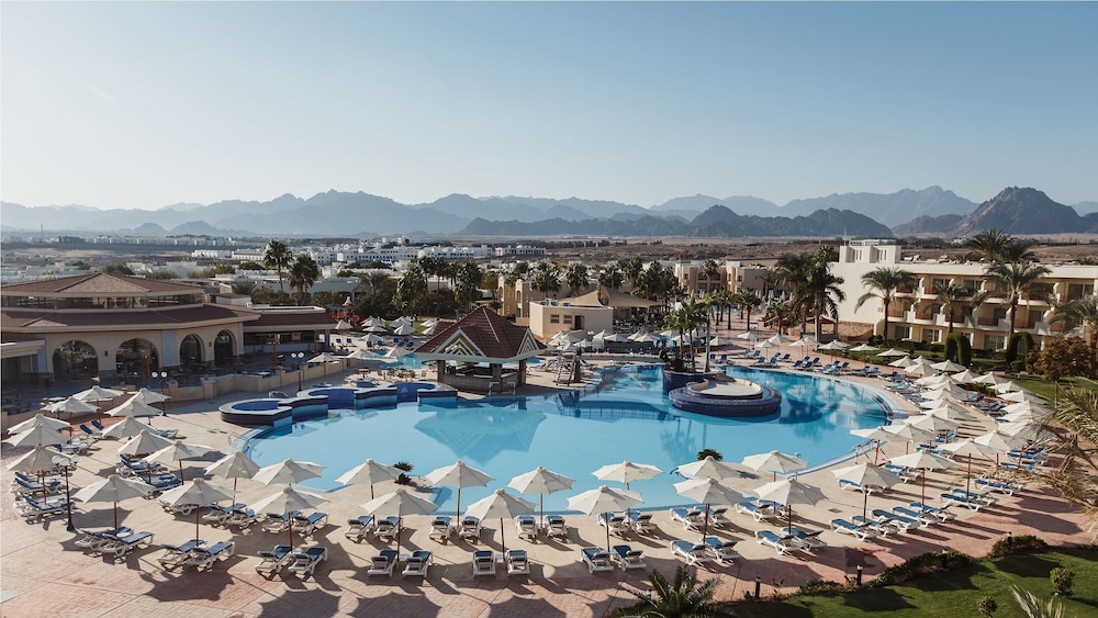 Xperience Kiroseiz Parkland Resort — Swimming pool in Sharm El Sheikh, Red Sea