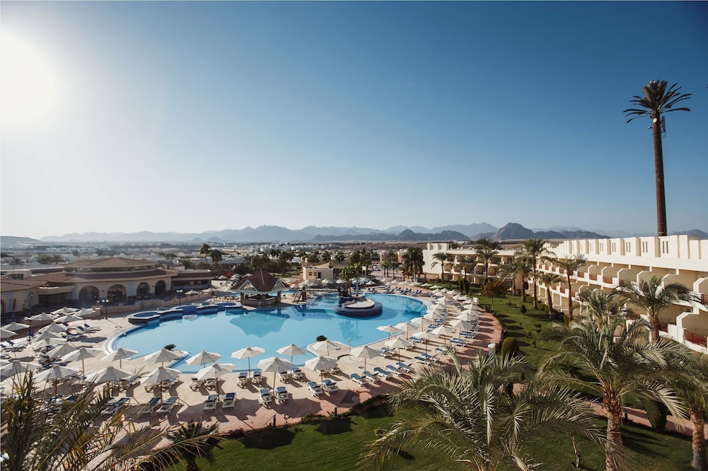 Xperience Kiroseiz Parkland Resort — Swimming pool in Sharm El Sheikh, Red Sea