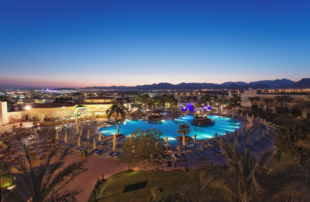Xperience Kiroseiz Parkland Resort — Swimming pool in Sharm El Sheikh, Red Sea
