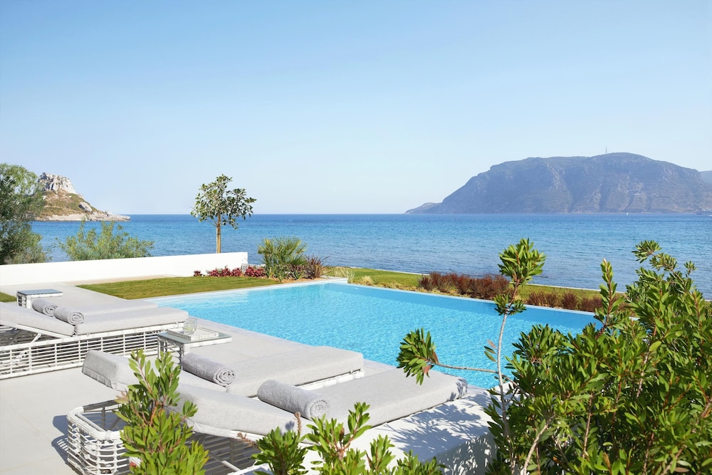 Ikos Aria - All Inclusive — Swimming pool in Kefalos, South Aegean