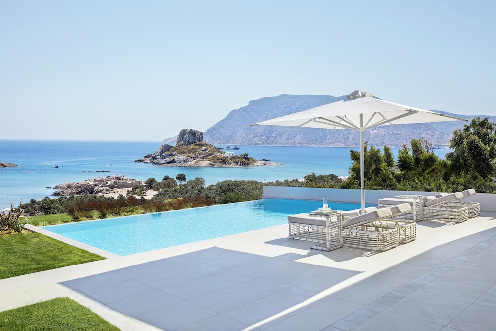 Ikos Aria - All Inclusive — Swimming pool in Kefalos, South Aegean
