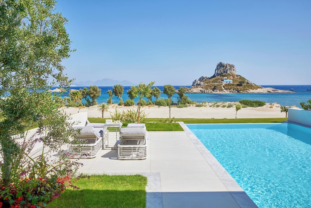 Ikos Aria - All Inclusive — Swimming pool in Kefalos, South Aegean